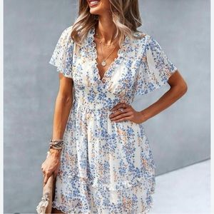 Floral dress from shein. 💙🩵🤍